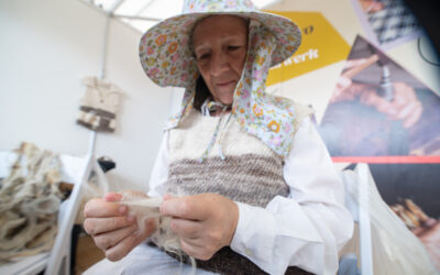 La Feria de Artesanía de Gran Canaria inaugura su edición de otoño en las inmediaciones del Faro de Maspalomas